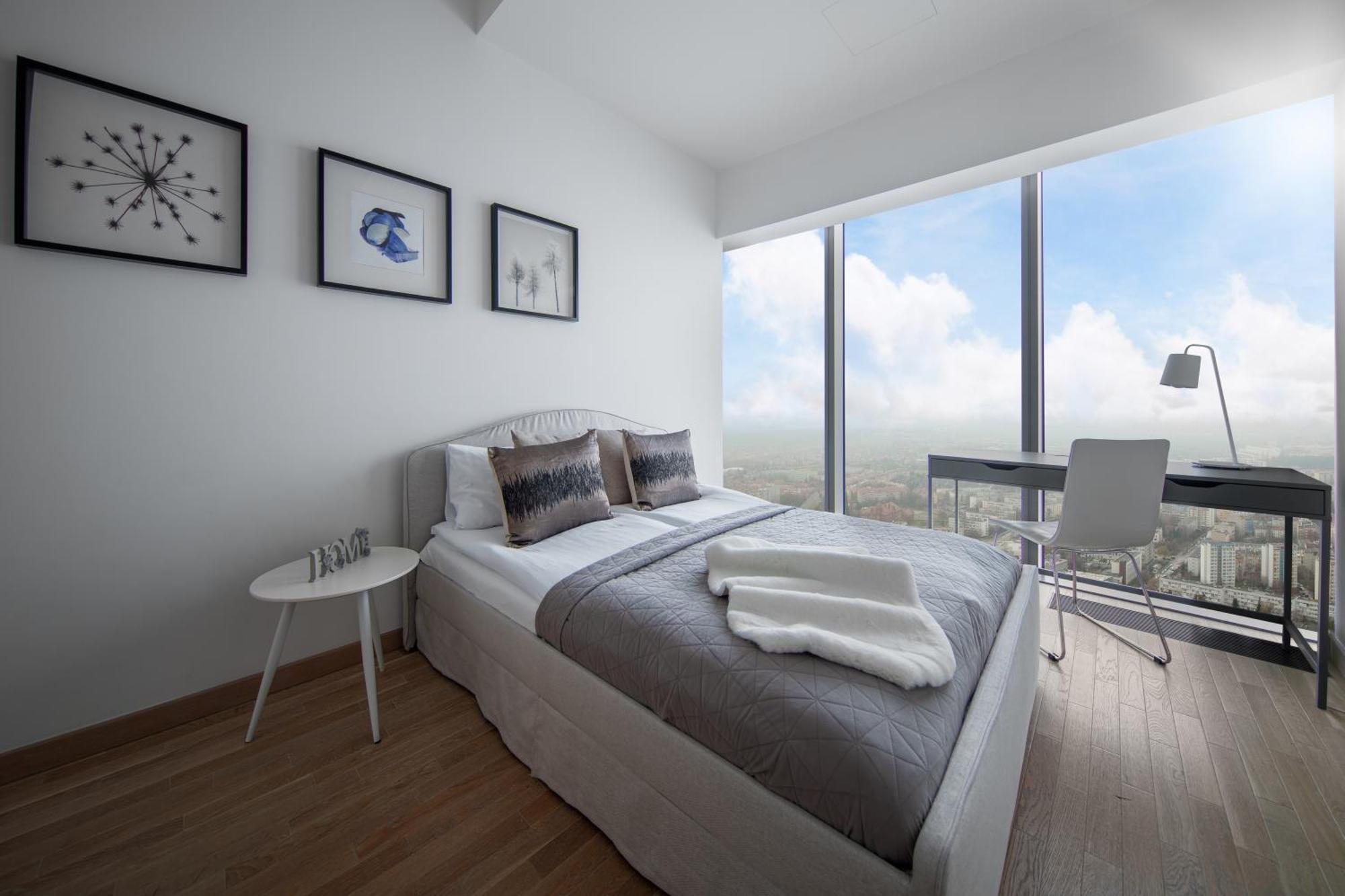 30Th+ Floor Apartments In Sky Tower 弗罗茨瓦夫 外观 照片