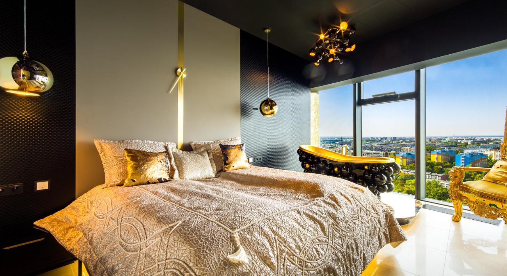 30Th+ Floor Apartments In Sky Tower 弗罗茨瓦夫 外观 照片