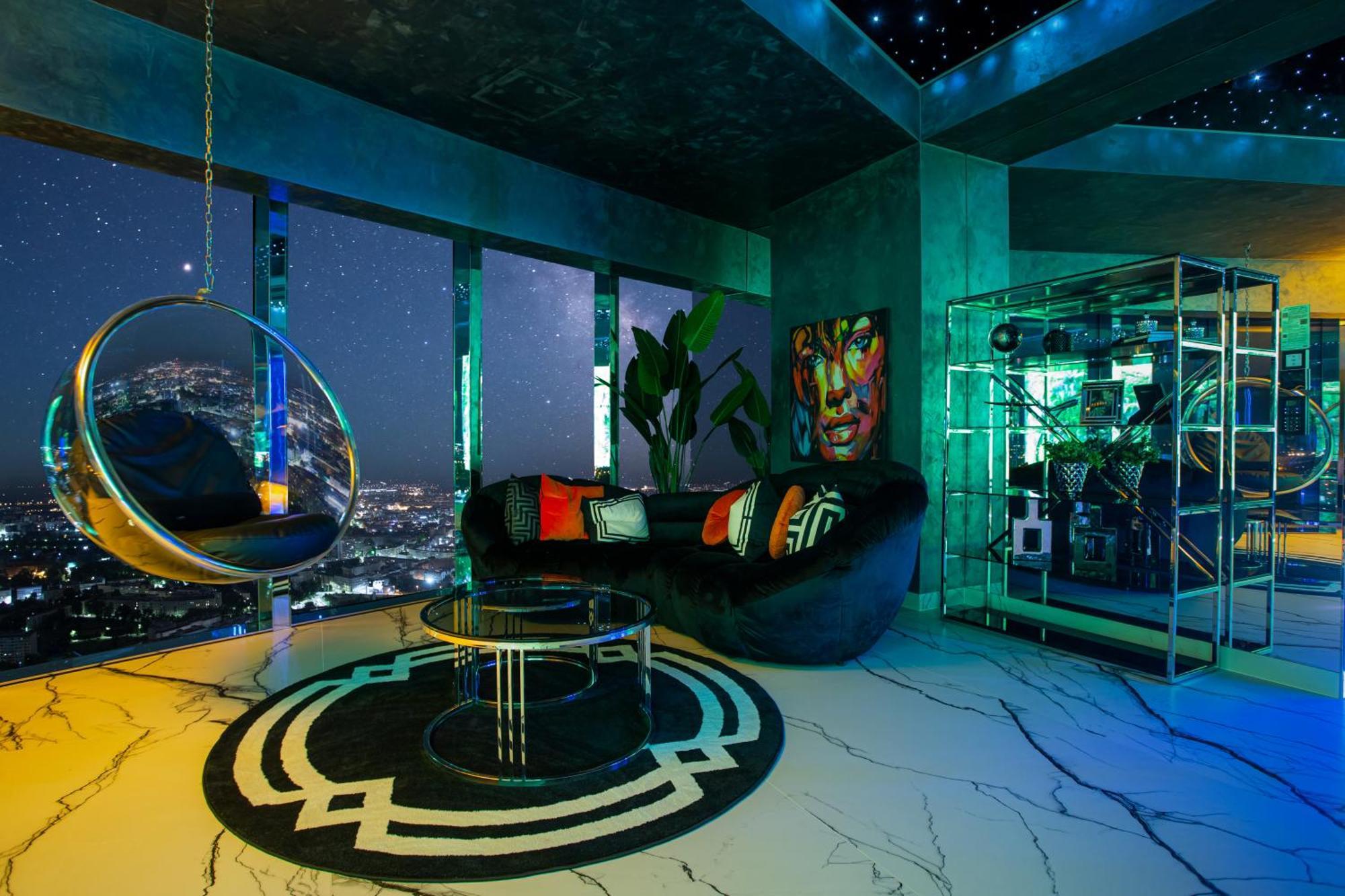 30Th+ Floor Apartments In Sky Tower 弗罗茨瓦夫 外观 照片