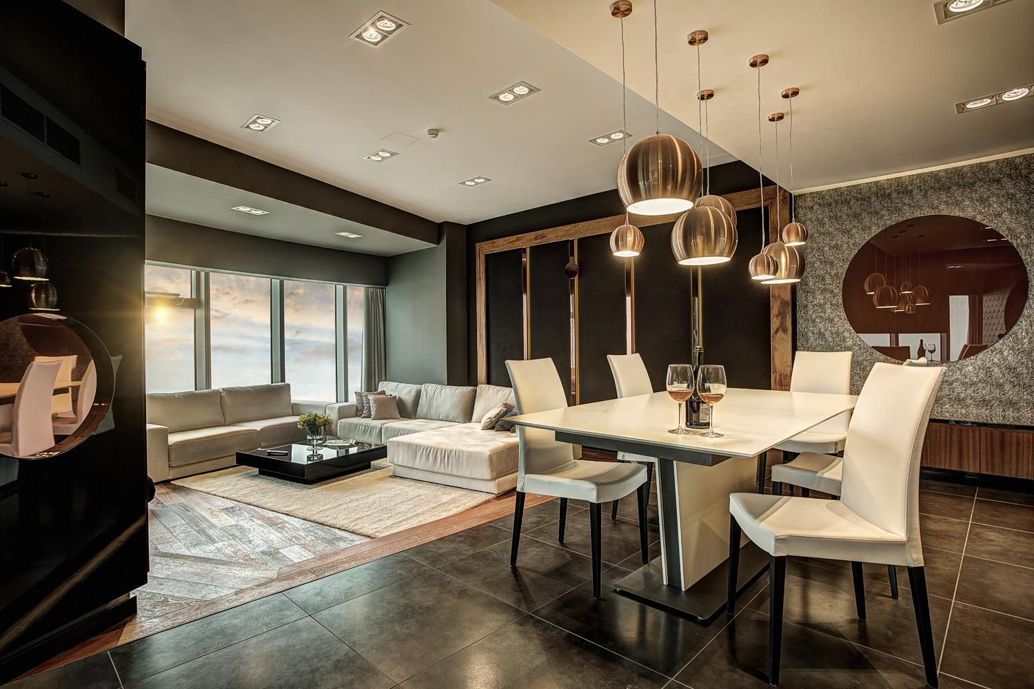 30Th+ Floor Apartments In Sky Tower 弗罗茨瓦夫 外观 照片